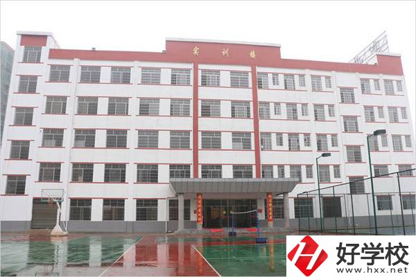 寧遠(yuǎn)縣職業(yè)中專學(xué)校辦學(xué)怎么樣？就業(yè)升學(xué)情況如何？